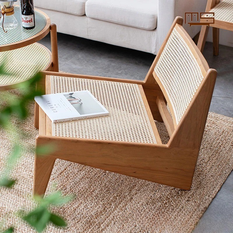 Hochwertiger Lounge-Sessel im minimalistischen Design