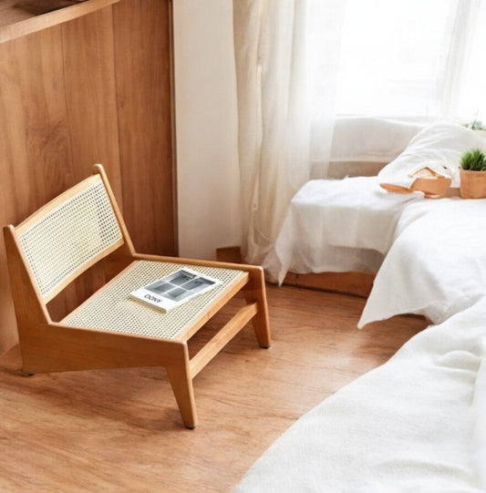 Hochwertiger Lounge-Sessel im minimalistischen Design